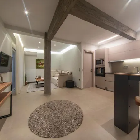Apartment T75 Center